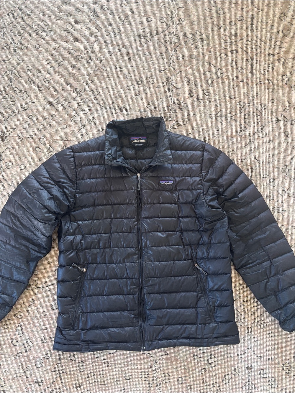 Patagonia Down Sweater lightweight jacket puffer black